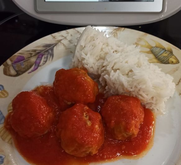 ALBONDIGAS AL VAPOR