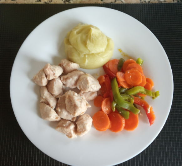 ''PLATO COMPLETO'' PURE DE PATATA CON SOLOMILLO DE PAVO Y VERDURAS AL VAPOR